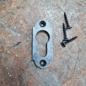 AC18 - Classic Escutcheon Plate