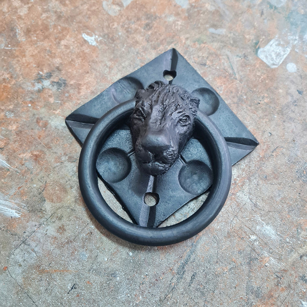 114DD - Lion Head Knocker (kit)