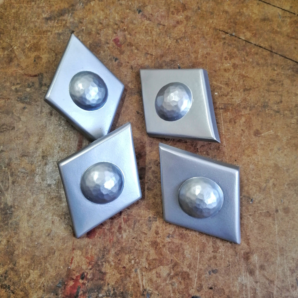 61DD/CHROME - Diamond with Dome