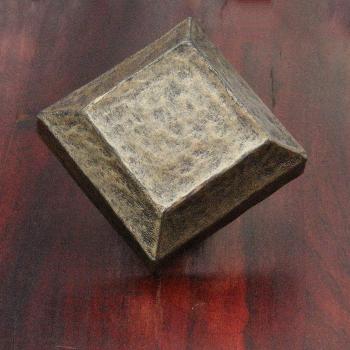 96DD - 45mm Antique Square Rivet – DOORSTUDS